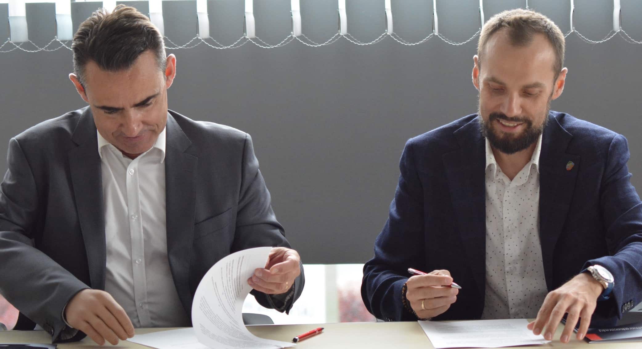 Toyota Nowakowski kontynuuje motoryzacyjne partnerstwo z Miedzią Legnica
